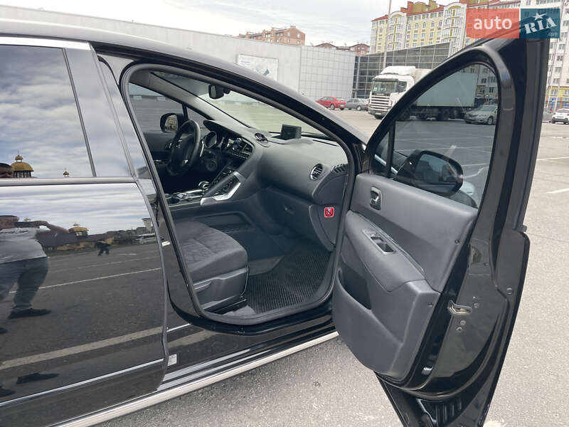 Позашляховик / Кросовер Peugeot 3008 2013 в Івано-Франківську