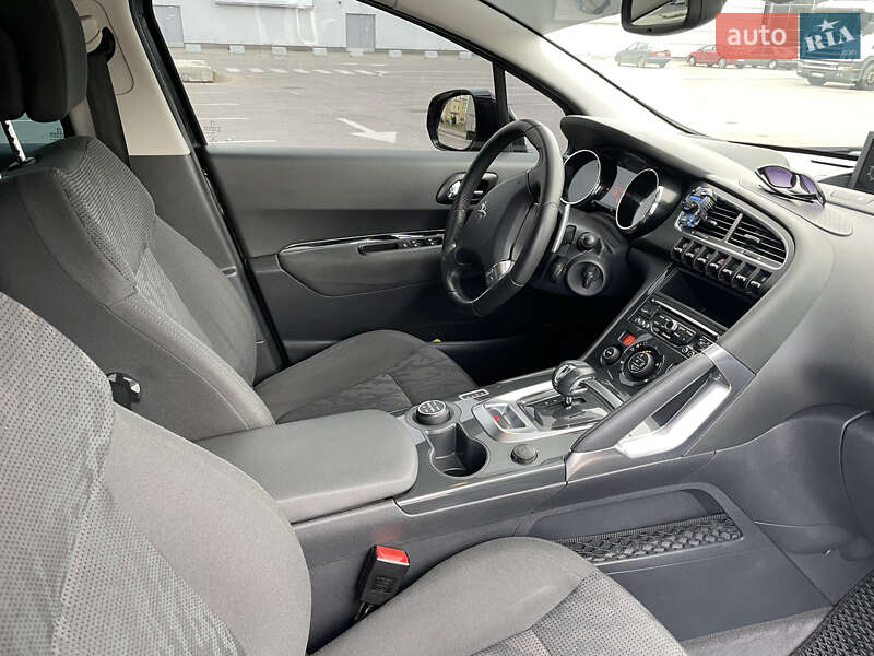 Позашляховик / Кросовер Peugeot 3008 2013 в Івано-Франківську