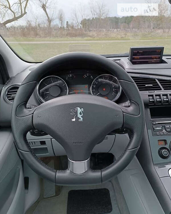 Внедорожник / Кроссовер Peugeot 3008 2010 в Мукачево