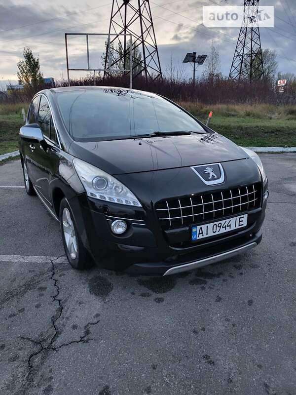 Внедорожник / Кроссовер Peugeot 3008 2013 в Вишневом