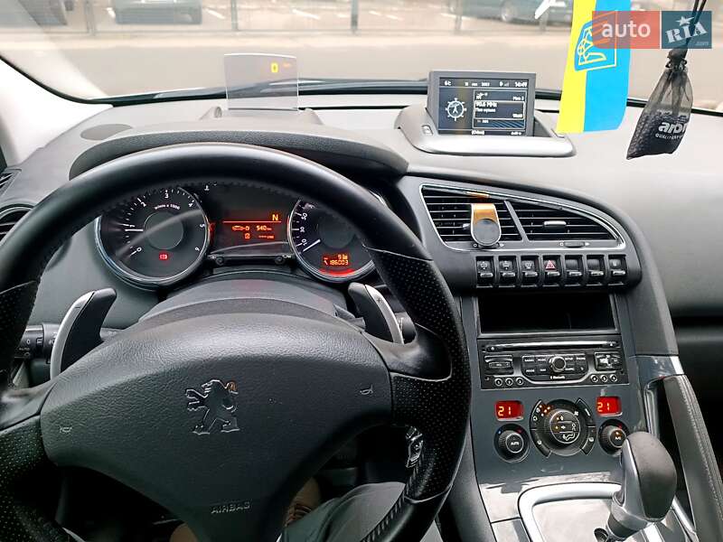 Позашляховик / Кросовер Peugeot 3008 2011 в Одесі