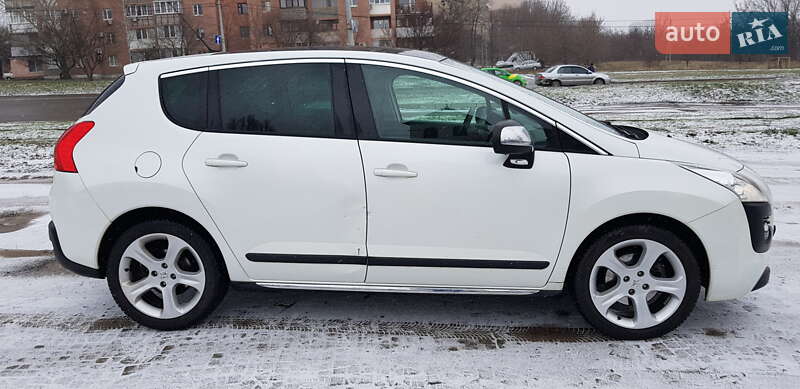 Позашляховик / Кросовер Peugeot 3008 2012 в Харкові