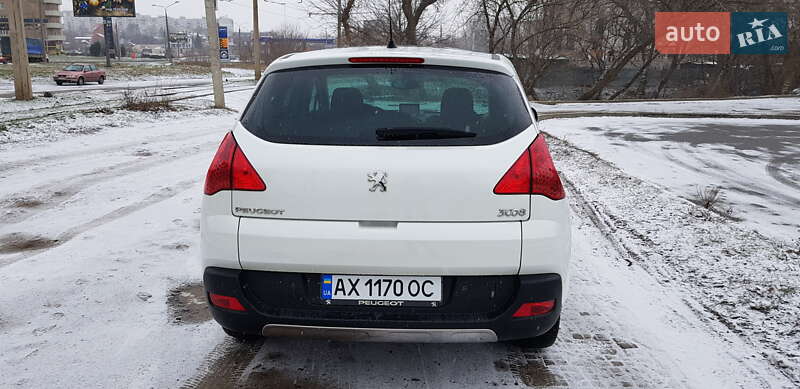 Позашляховик / Кросовер Peugeot 3008 2012 в Харкові