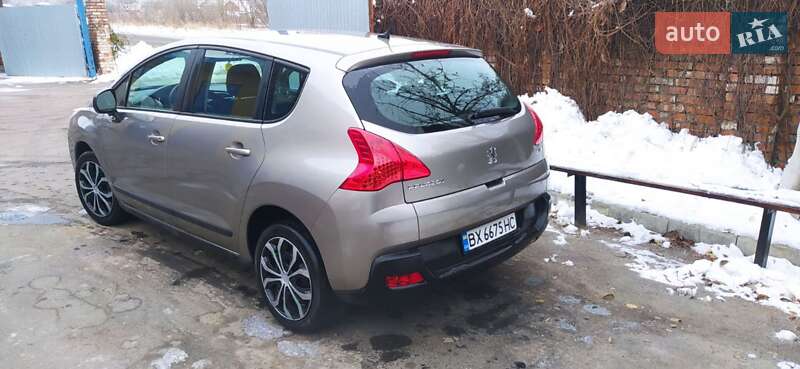 Позашляховик / Кросовер Peugeot 3008 2011 в Красилові