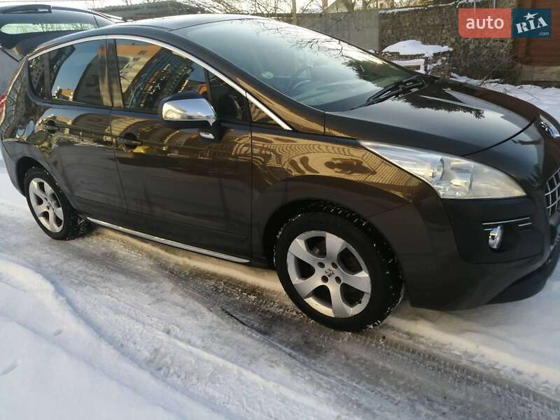 Внедорожник / Кроссовер Peugeot 3008 2011 в Ивано-Франковске
