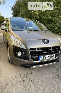Позашляховик / Кросовер Peugeot 3008 2011 в Івано-Франківську