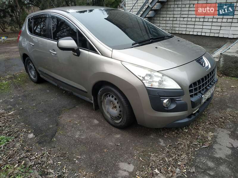 Позашляховик / Кросовер Peugeot 3008 2010 в Кам'янському
