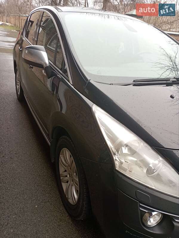 Внедорожник / Кроссовер Peugeot 3008 2009 в Луцке