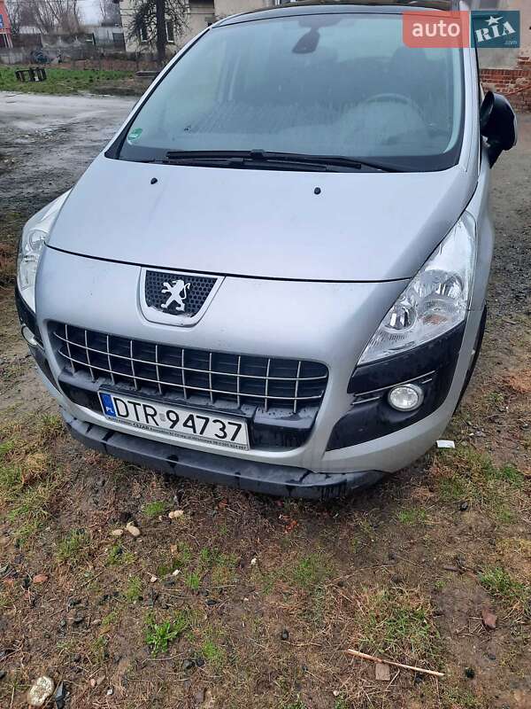 Позашляховик / Кросовер Peugeot 3008 2011 в Житомирі