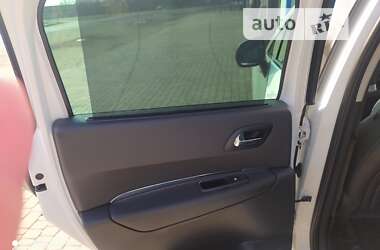 Внедорожник / Кроссовер Peugeot 3008 2015 в 
