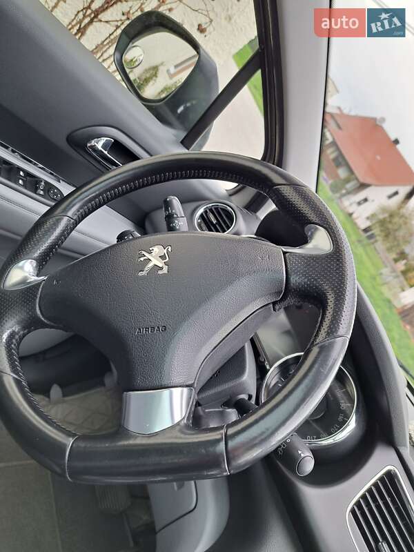 Внедорожник / Кроссовер Peugeot 3008 2014 в Иршаве