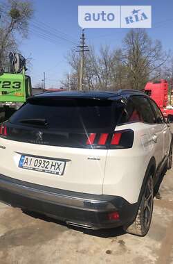 Внедорожник / Кроссовер Peugeot 3008 2018 в Вишневом