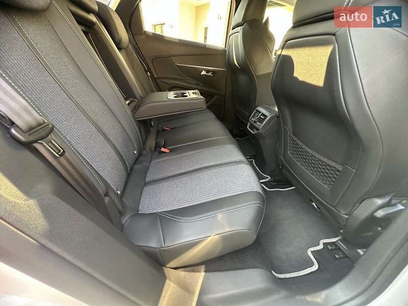 Позашляховик / Кросовер Peugeot 3008 2021 в Києві