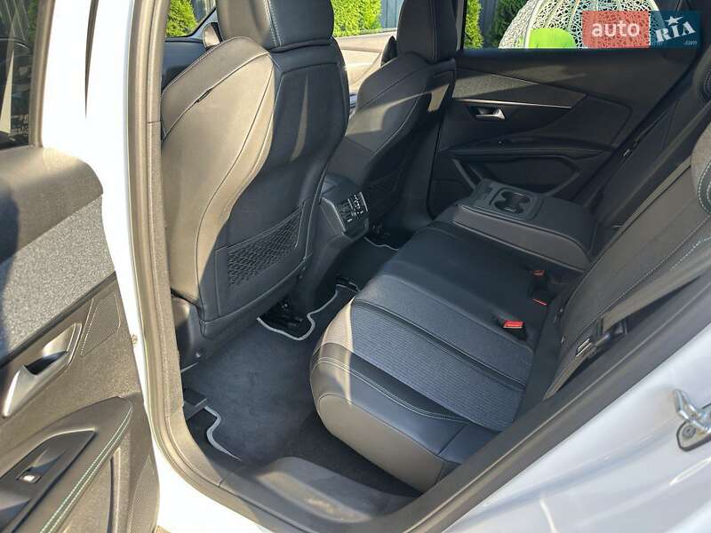 Позашляховик / Кросовер Peugeot 3008 2021 в Києві