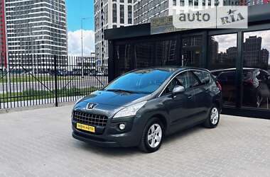 Внедорожник / Кроссовер Peugeot 3008 2013 в Киеве