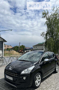 Внедорожник / Кроссовер Peugeot 3008 2012 в Новоселице