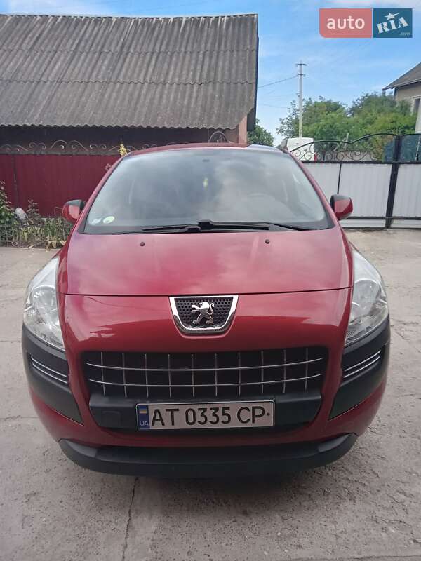 Внедорожник / Кроссовер Peugeot 3008 2012 в Тлумаче