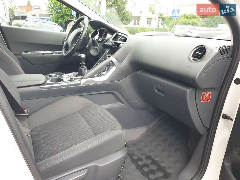 Внедорожник / Кроссовер Peugeot 3008 2014 в Луцке