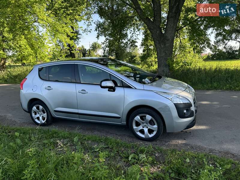 Peugeot 3008 2012