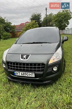 Позашляховик / Кросовер Peugeot 3008 2009 в 
