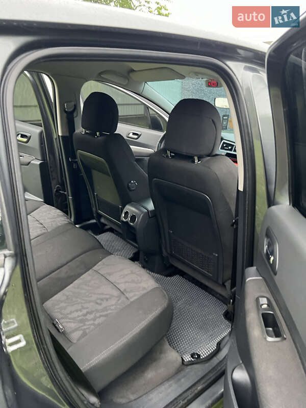 Позашляховик / Кросовер Peugeot 3008 2009 в Коломиї фото 30 Позашляховик / Кросовер Peugeot 3008 2009 в Коломиї