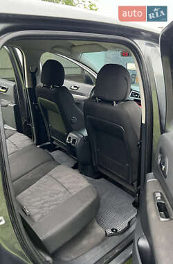 Позашляховик / Кросовер Peugeot 3008 2009 в 