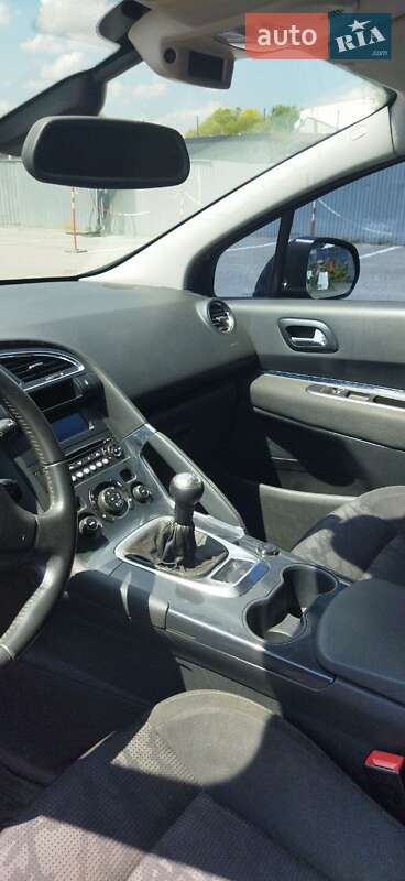 Позашляховик / Кросовер Peugeot 3008 2012 в Львові фото 17 Позашляховик / Кросовер Peugeot 3008 2012 в Львові