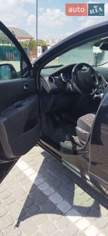 Позашляховик / Кросовер Peugeot 3008 2012 в Львові фото 21 Позашляховик / Кросовер Peugeot 3008 2012 в Львові