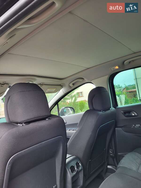 Позашляховик / Кросовер Peugeot 3008 2010 в Львові