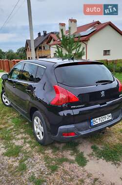 Позашляховик / Кросовер Peugeot 3008 2010 в Львові