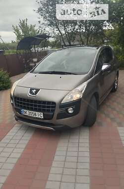 Позашляховик / Кросовер Peugeot 3008 2010 в Рокитному