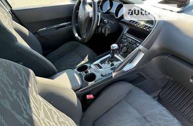 Позашляховик / Кросовер Peugeot 3008 2012 в 