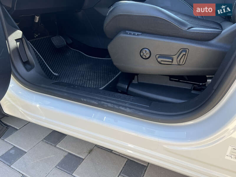 Позашляховик / Кросовер Peugeot 3008 2021 в Одесі