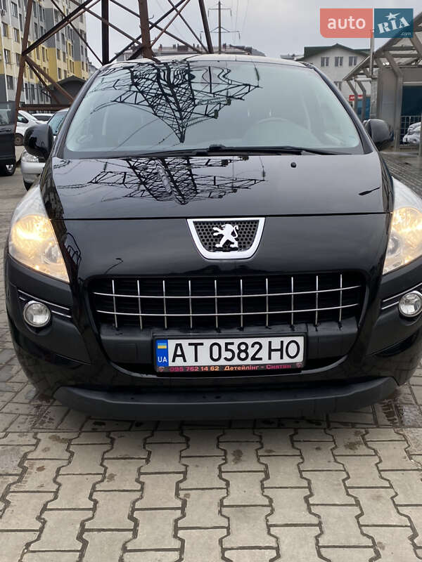 Позашляховик / Кросовер Peugeot 3008 2012 в Івано-Франківську