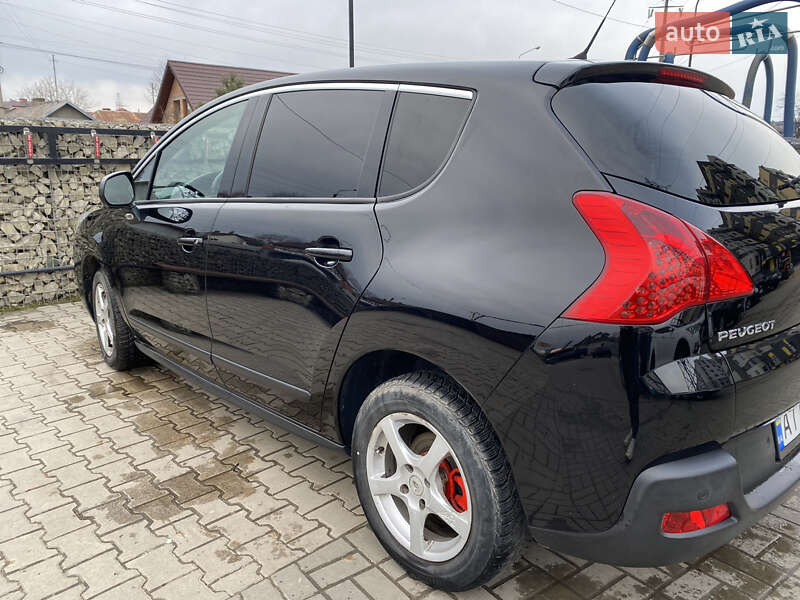 Позашляховик / Кросовер Peugeot 3008 2012 в Івано-Франківську
