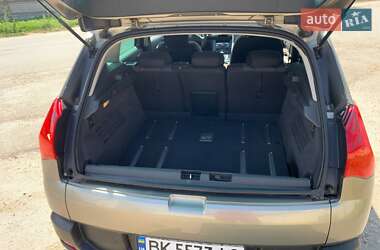 Внедорожник / Кроссовер Peugeot 3008 2013 в 