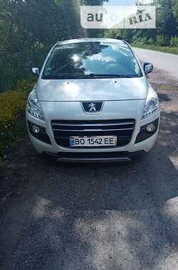 Позашляховик / Кросовер Peugeot 3008 2012 в Миколаєві