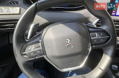 Внедорожник / Кроссовер Peugeot 3008 2020 в 