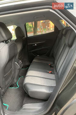 Внедорожник / Кроссовер Peugeot 3008 2020 в 