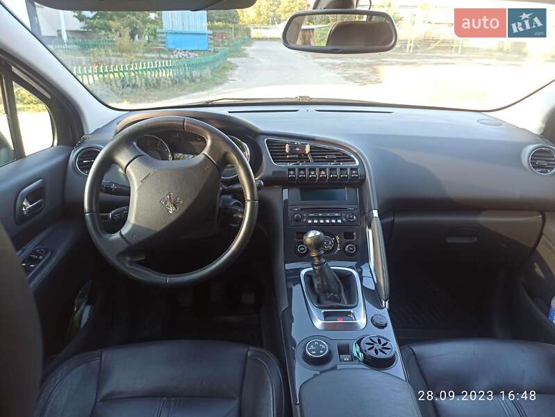 Позашляховик / Кросовер Peugeot 3008 2010 в Полтаві