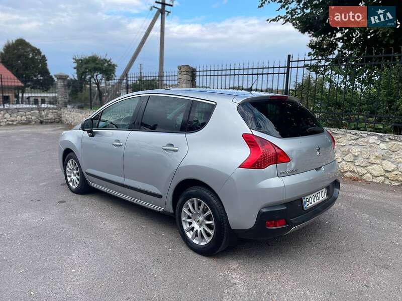 Внедорожник / Кроссовер Peugeot 3008 2011 в Тернополе
