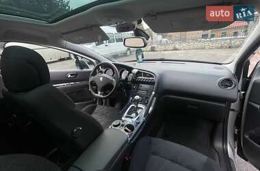 Позашляховик / Кросовер Peugeot 3008 2011 в 