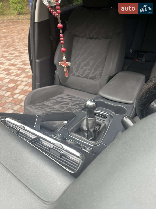 Внедорожник / Кроссовер Peugeot 3008 2012 в Трускавце