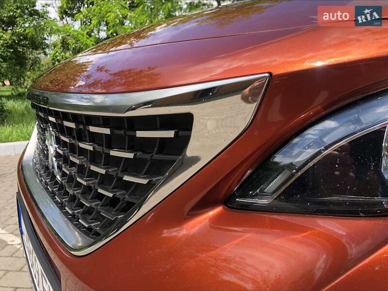 Позашляховик / Кросовер Peugeot 3008 2018 в Одесі