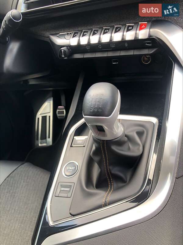 Позашляховик / Кросовер Peugeot 3008 2018 в Одесі