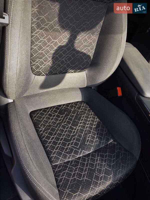 Внедорожник / Кроссовер Peugeot 3008 2014 в Ровно