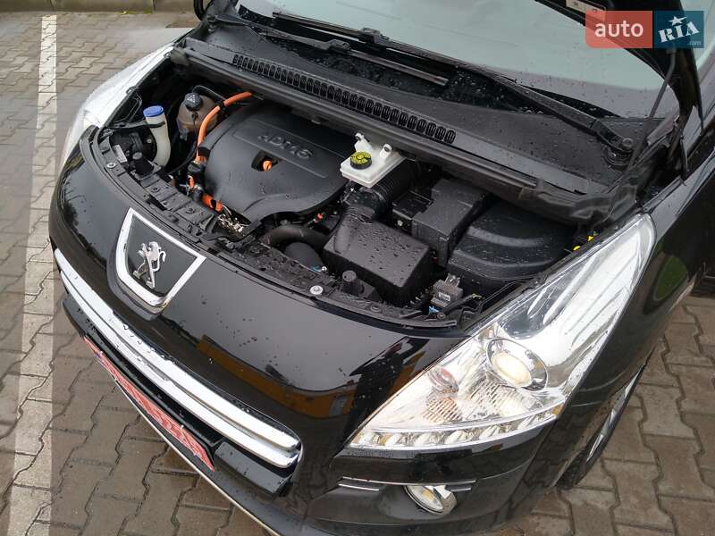 Позашляховик / Кросовер Peugeot 3008 2013 в Дубні