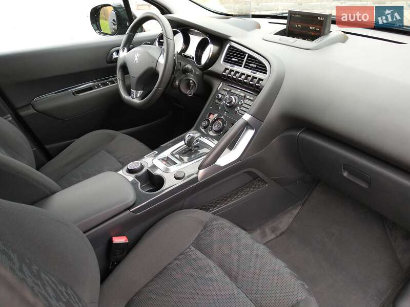 Позашляховик / Кросовер Peugeot 3008 2013 в Дубні