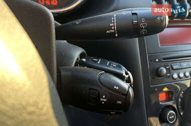 Внедорожник / Кроссовер Peugeot 3008 2010 в 