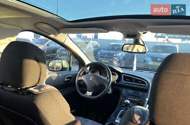 Внедорожник / Кроссовер Peugeot 3008 2010 в 